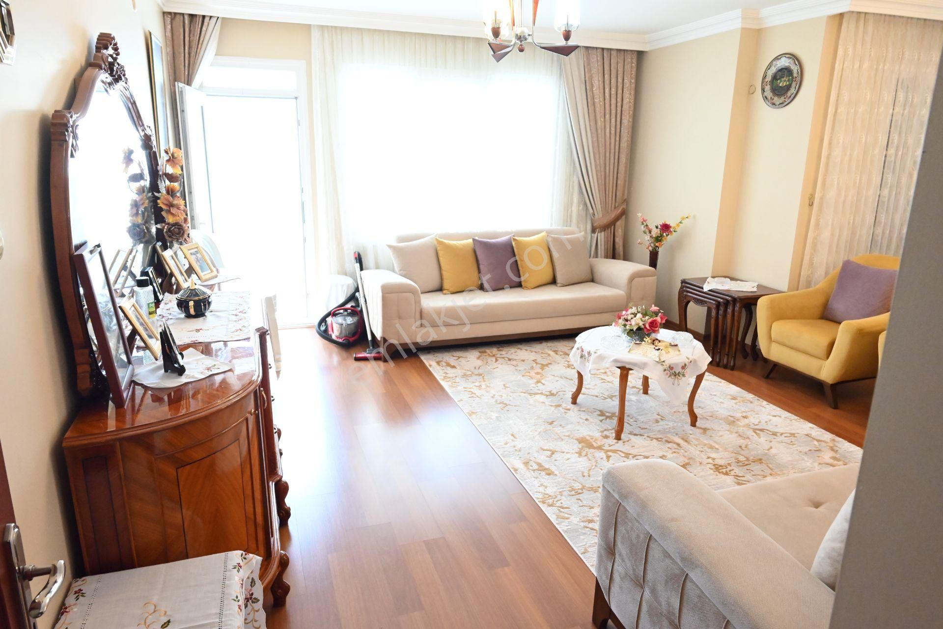 Üstünkent Emlak Site İçi Merkezi Konumda 3+1 Satılık Daire - Görsel 8