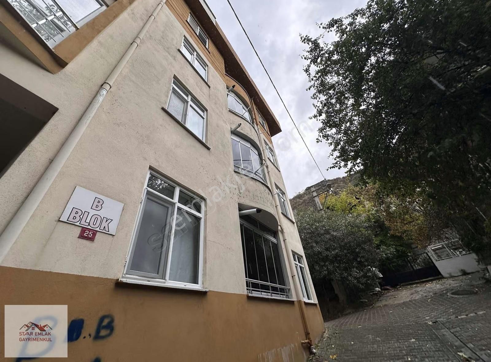 Çarşı Merkezde Ana Caddeye 60 Metre Mesafede 2+1 Geniş Daire - Görsel 14