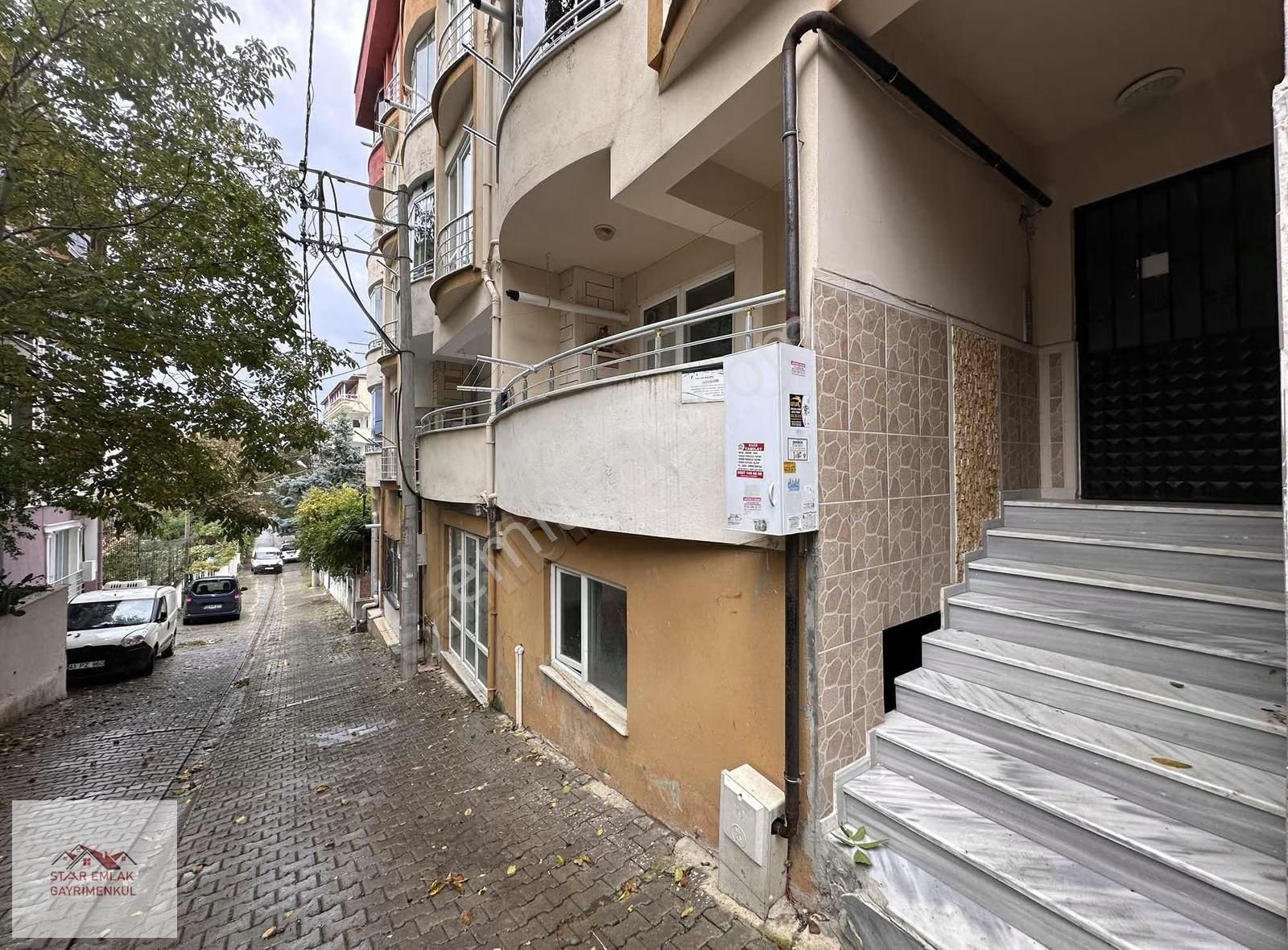 Çarşı Merkezde Ana Caddeye 60 Metre Mesafede 2+1 Geniş Daire