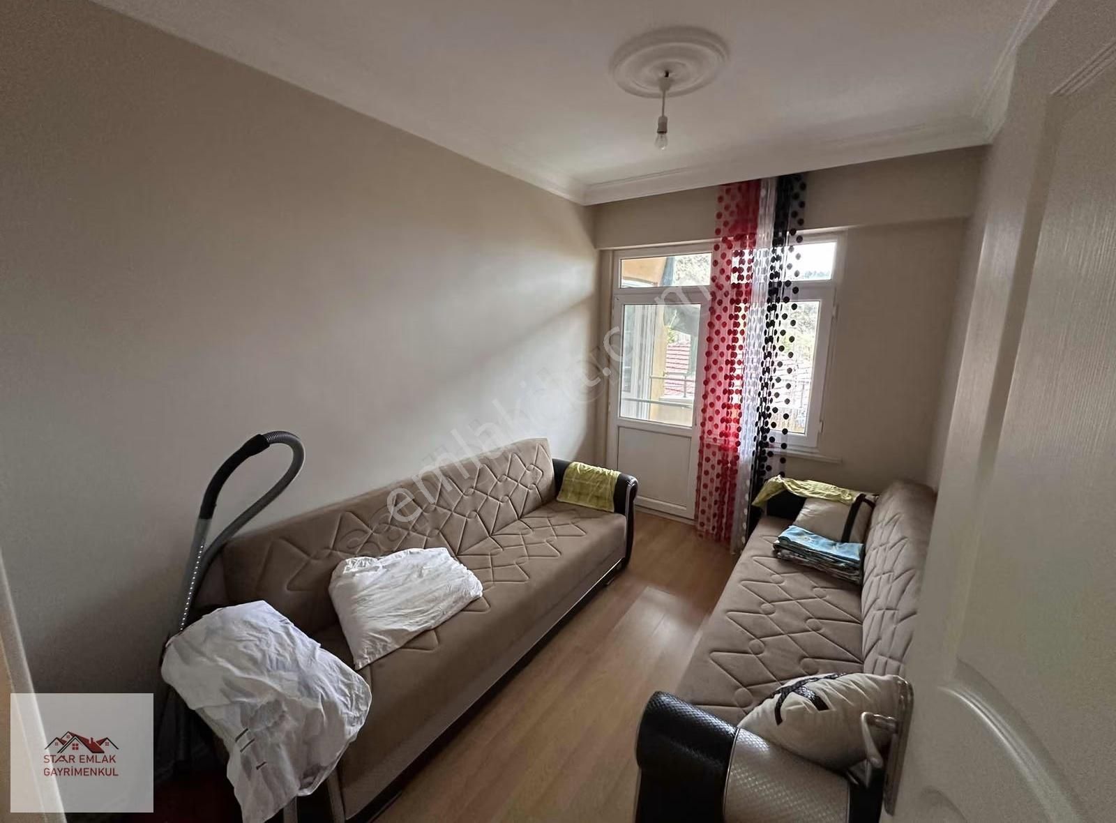 Çarşı Merkezde Ana Caddeye 60 Metre Mesafede 2+1 Geniş Daire - Görsel 2