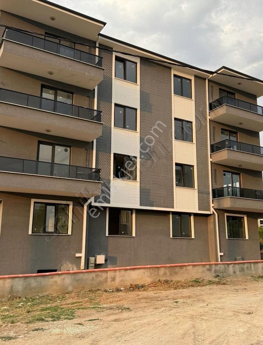 Yalova Çınarcık'da Satılık Yeni Binada 1+1 Daire