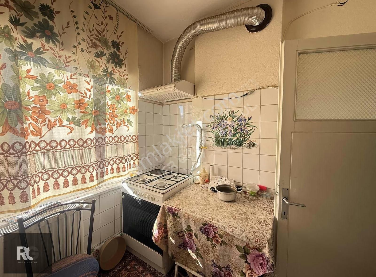 Kayabey Mahallesinde Satılık 2 Katlı Bina - Görsel 13