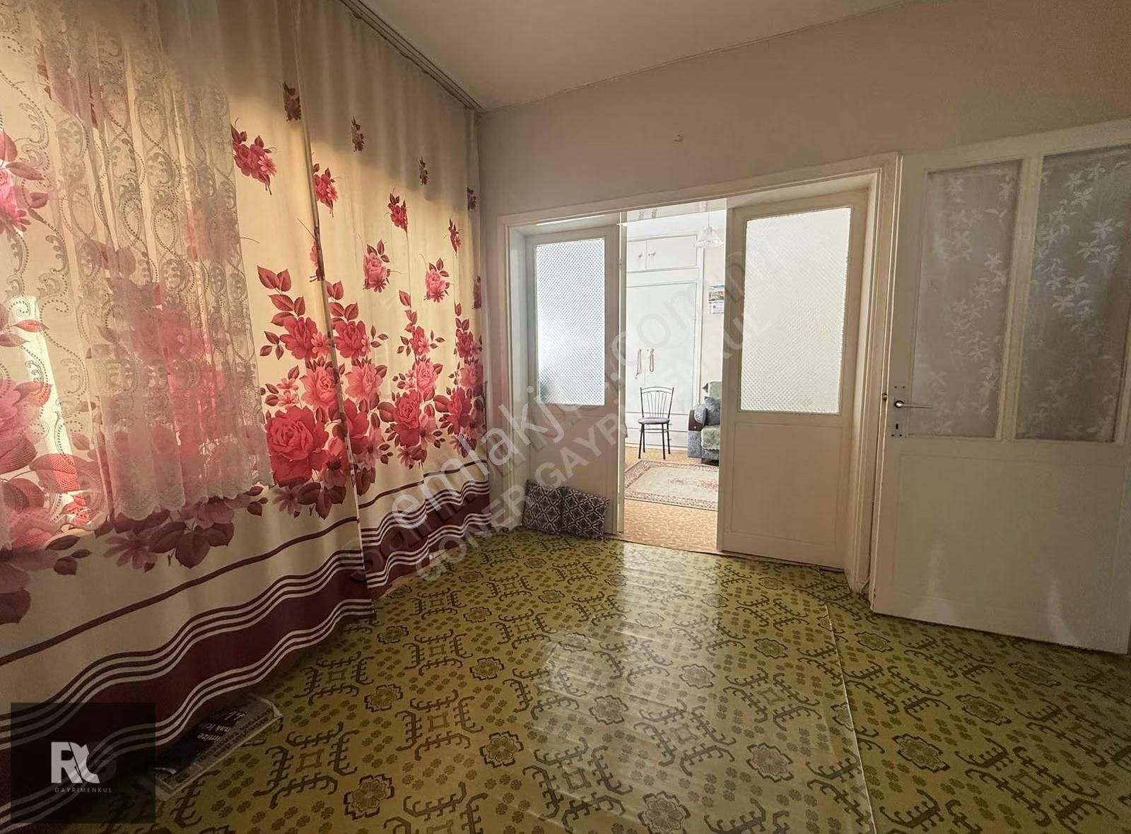 Kayabey Mahallesinde Satılık 2 Katlı Bina - Görsel 3