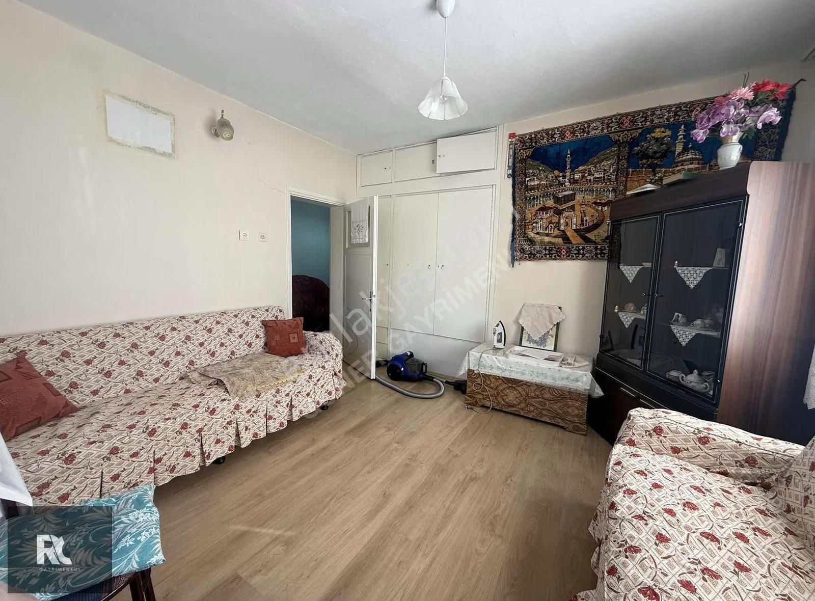 Kayabey Mahallesinde Satılık 2 Katlı Bina - Görsel 14