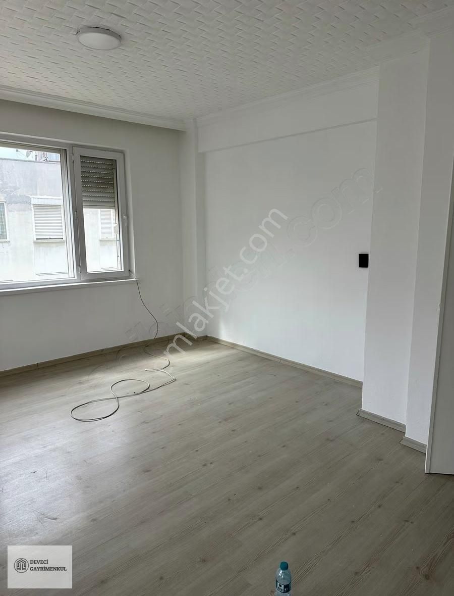 Haşim İşcan Yanı 2+1 Ayrı Mutfaklı Daire 100 M2