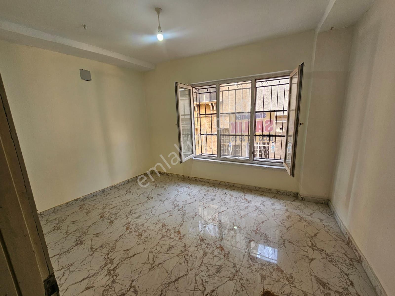 Kurban Boba Mahallesinde Satlik 4 Katli Müstakil Ev - Görsel 4