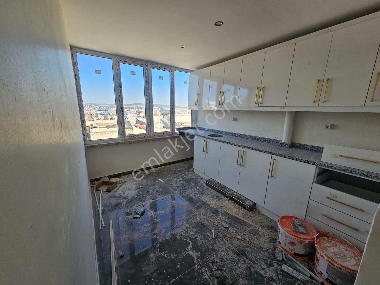 Kurban Boba Mahallesinde Satlik 4 Katli Müstakil Ev - Görsel 20