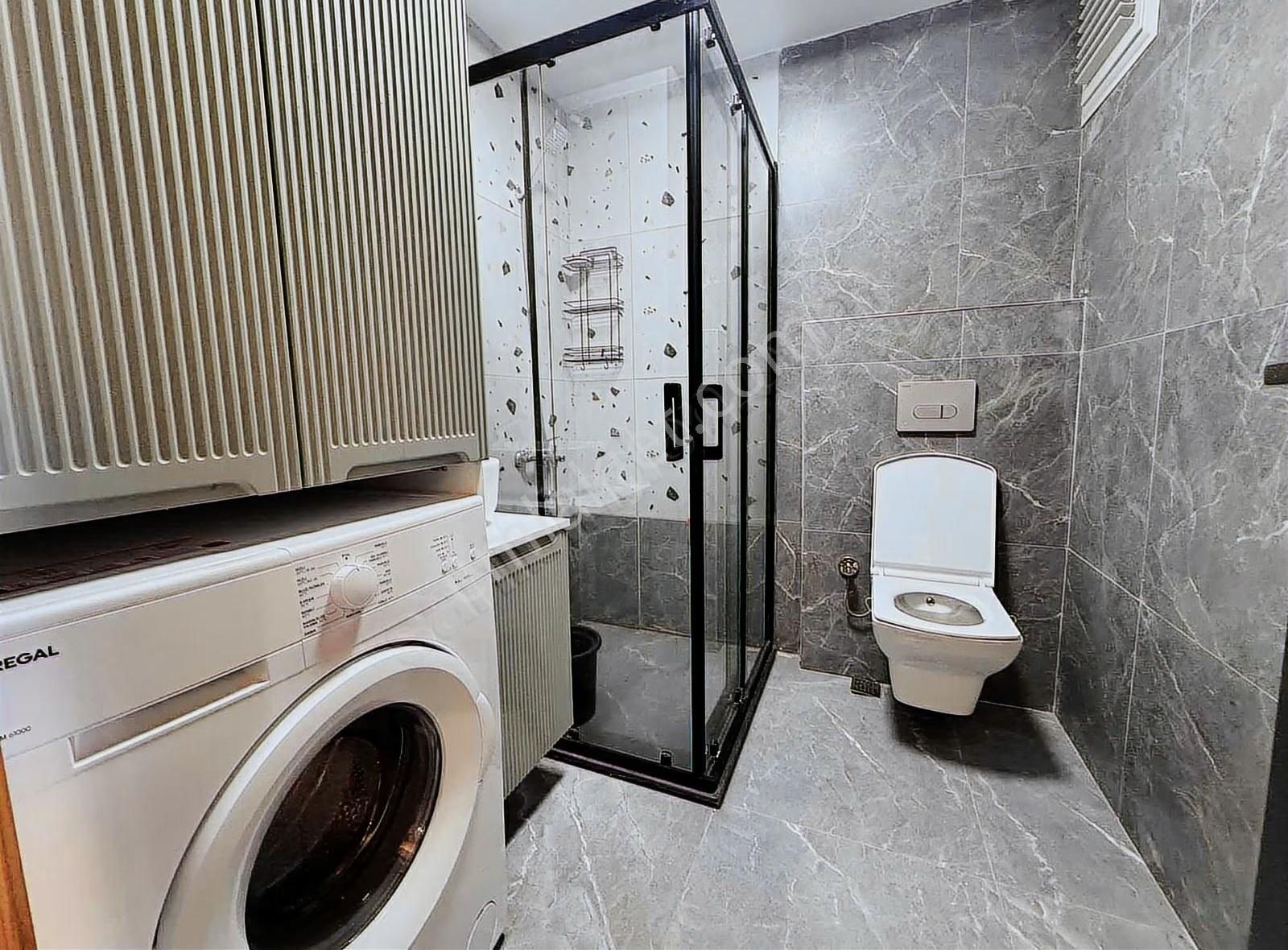 Real Center\\arakat Balkonlu Eşyalı Kiracılı 1+1 - Görsel 5