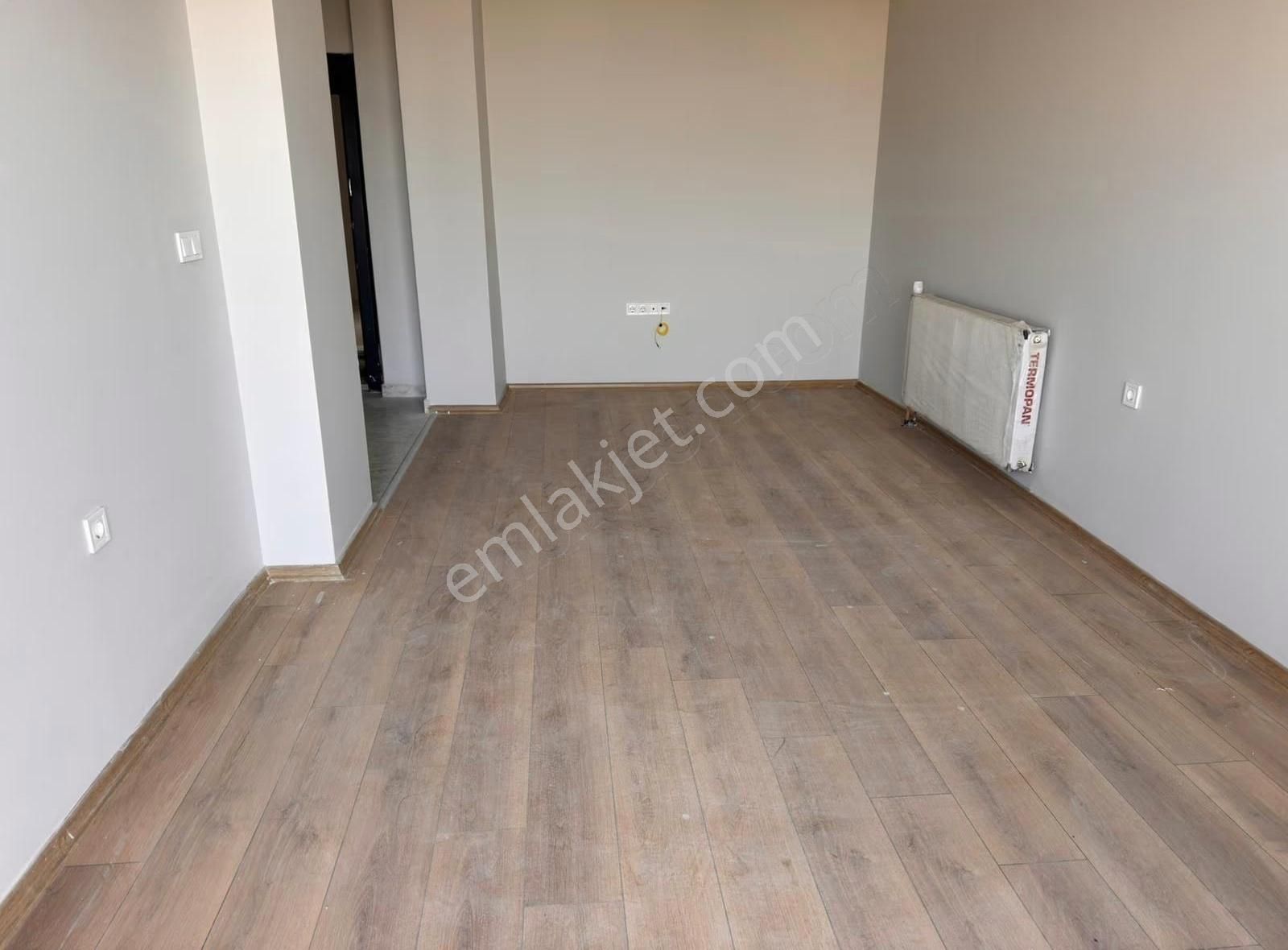 Real Center\\muhteşem Manzaralı, Site İçinde Havuzlu Satılık 2+1 - Görsel 17