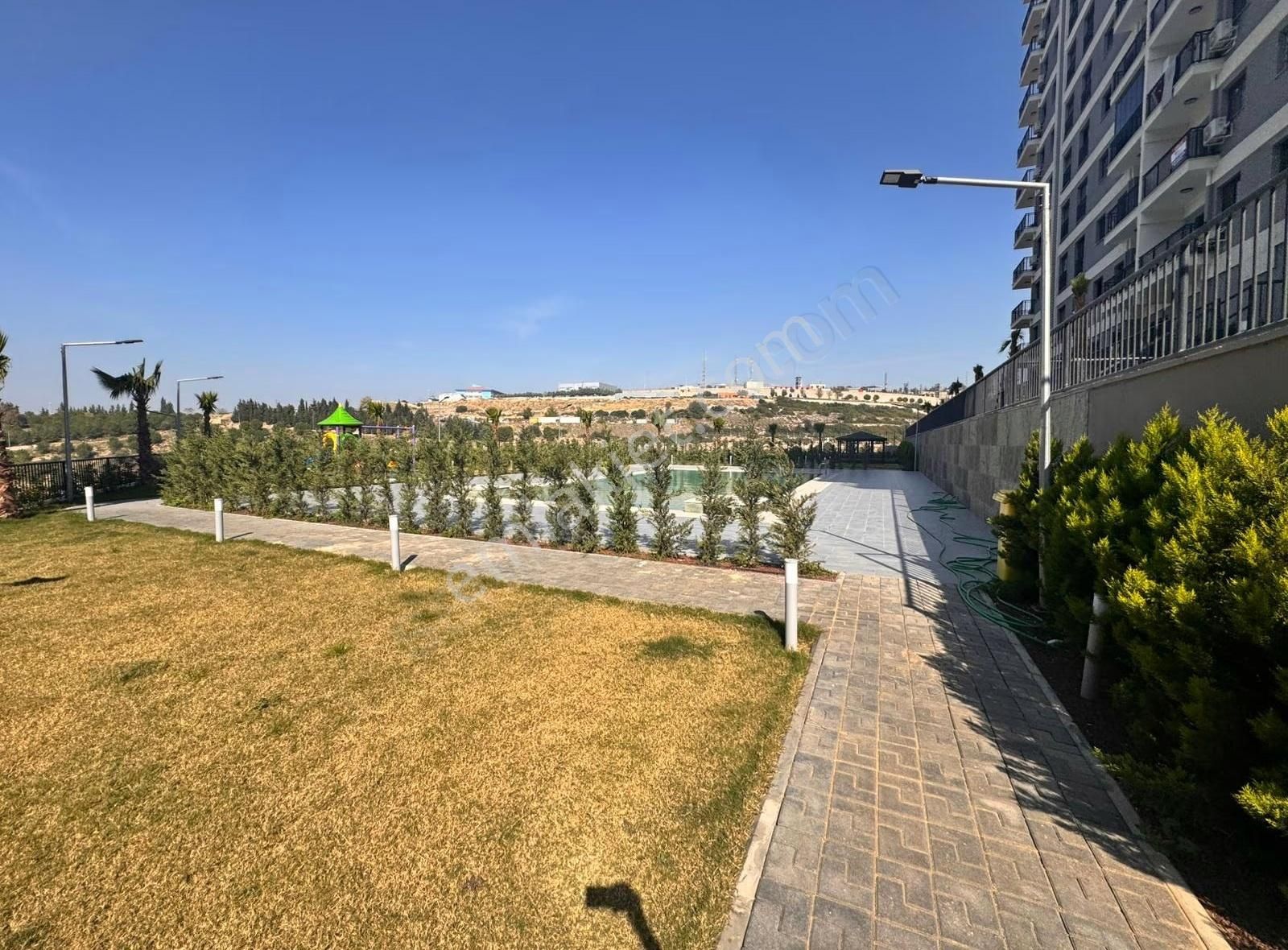 Real Center\\muhteşem Manzaralı, Site İçinde Havuzlu Satılık 2+1 - Görsel 16