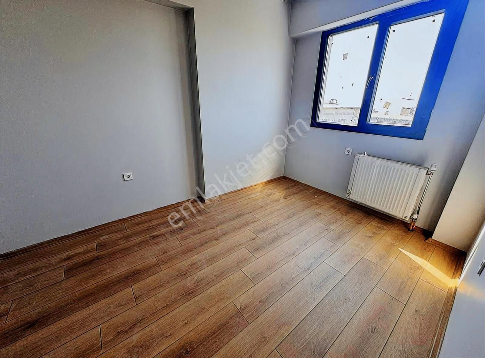 Real Center\\muhteşem Manzaralı, Site İçinde Havuzlu Satılık 2+1 - Görsel 4