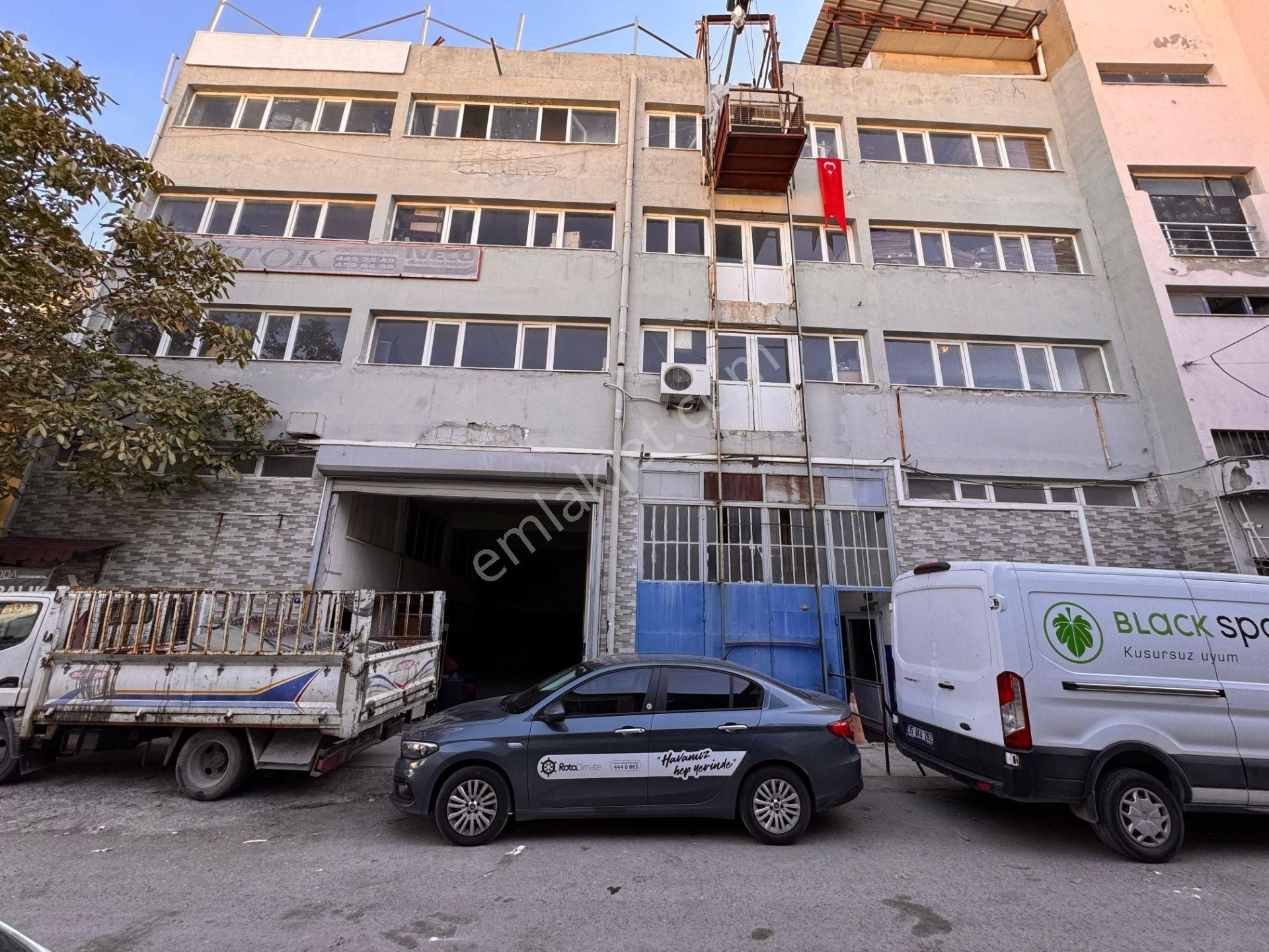 Meriç Mahallesi'nde Yüksek Tavanlı, Merkezi Konumda Üretim/depo