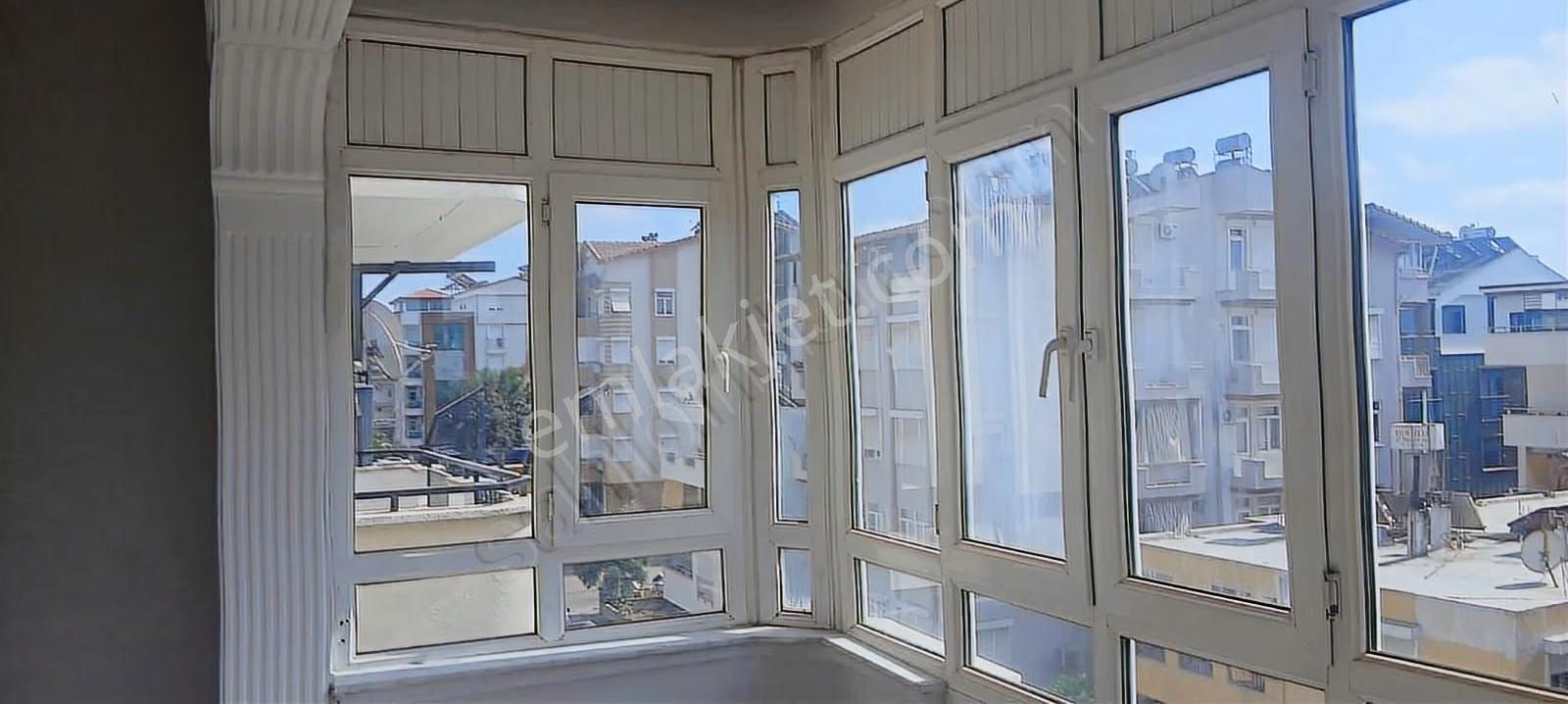 Bahçelievler De Satılık 3+1 Daire - Görsel 12