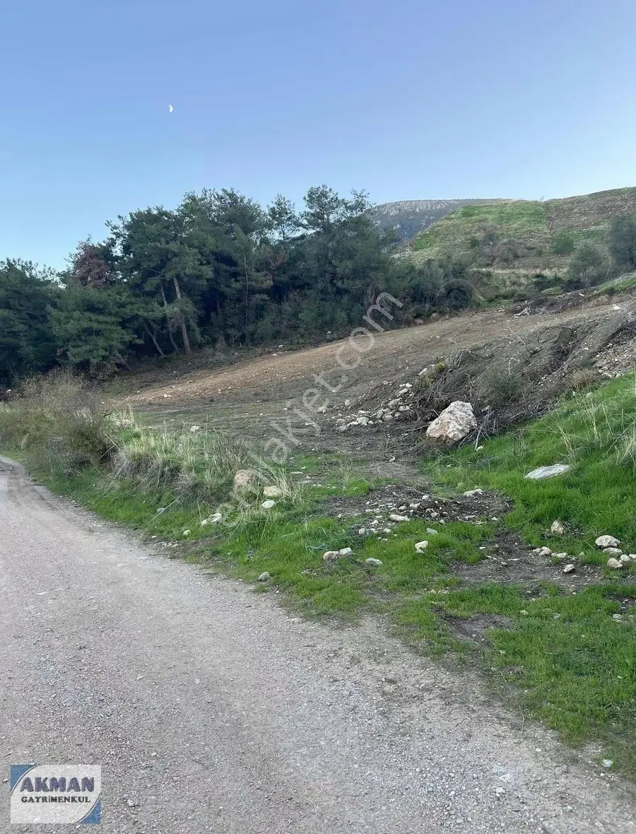 Kurtuluş Mh 7.775 M2 Köşe Tarla