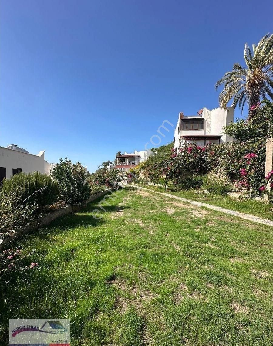 Özgür Sitesinde Geniş Bahçeli 2+1 Satılık Villa - Görsel 20