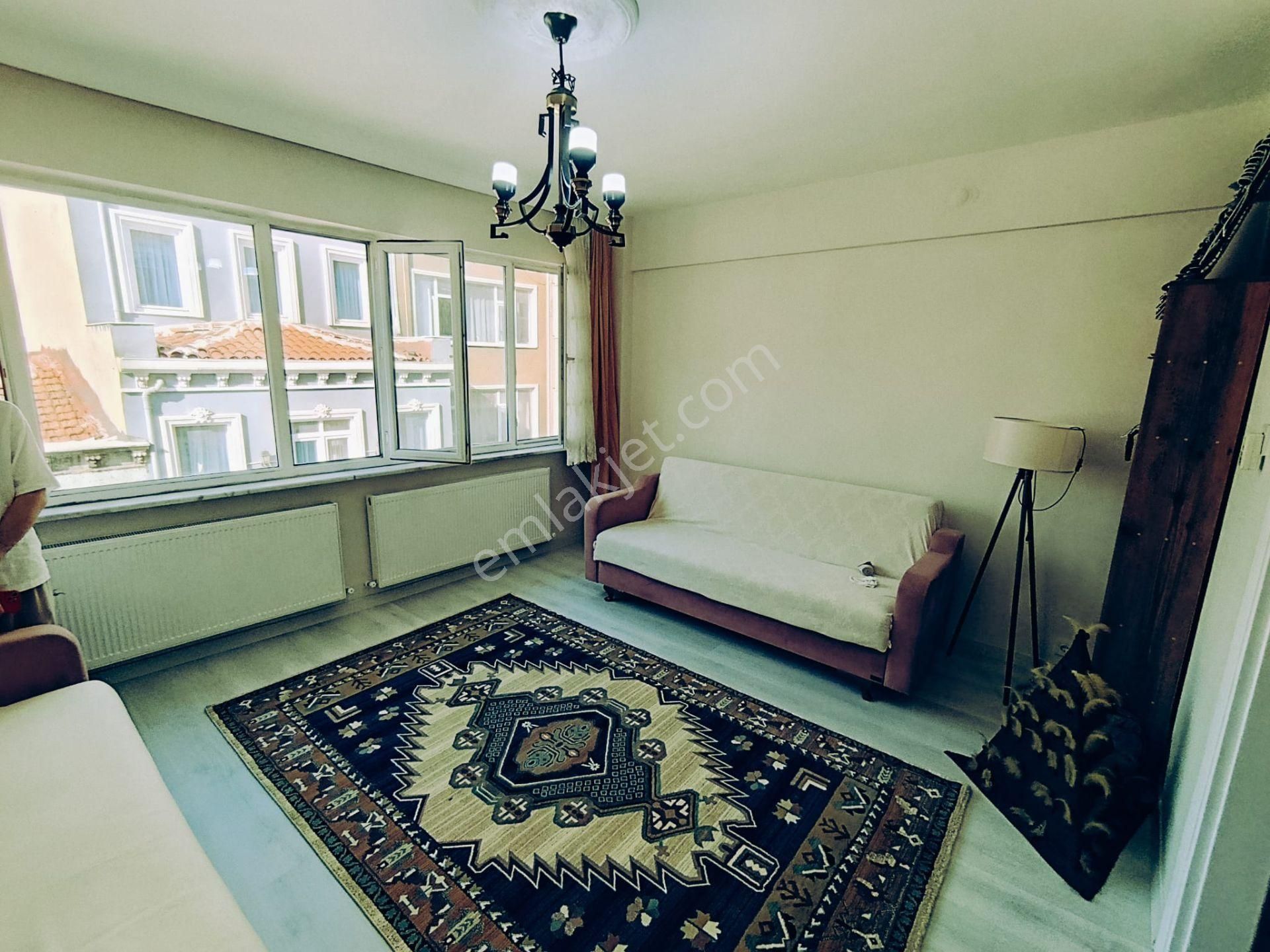 İstanbul Merkezde Ferah Yaşanılır Daire - Görsel 8