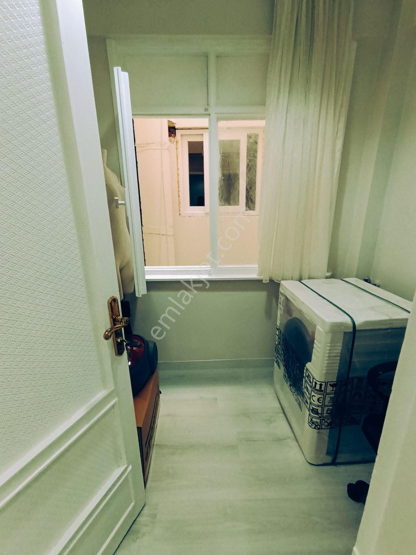 İstanbul Merkezde Ferah Yaşanılır Daire - Görsel 4