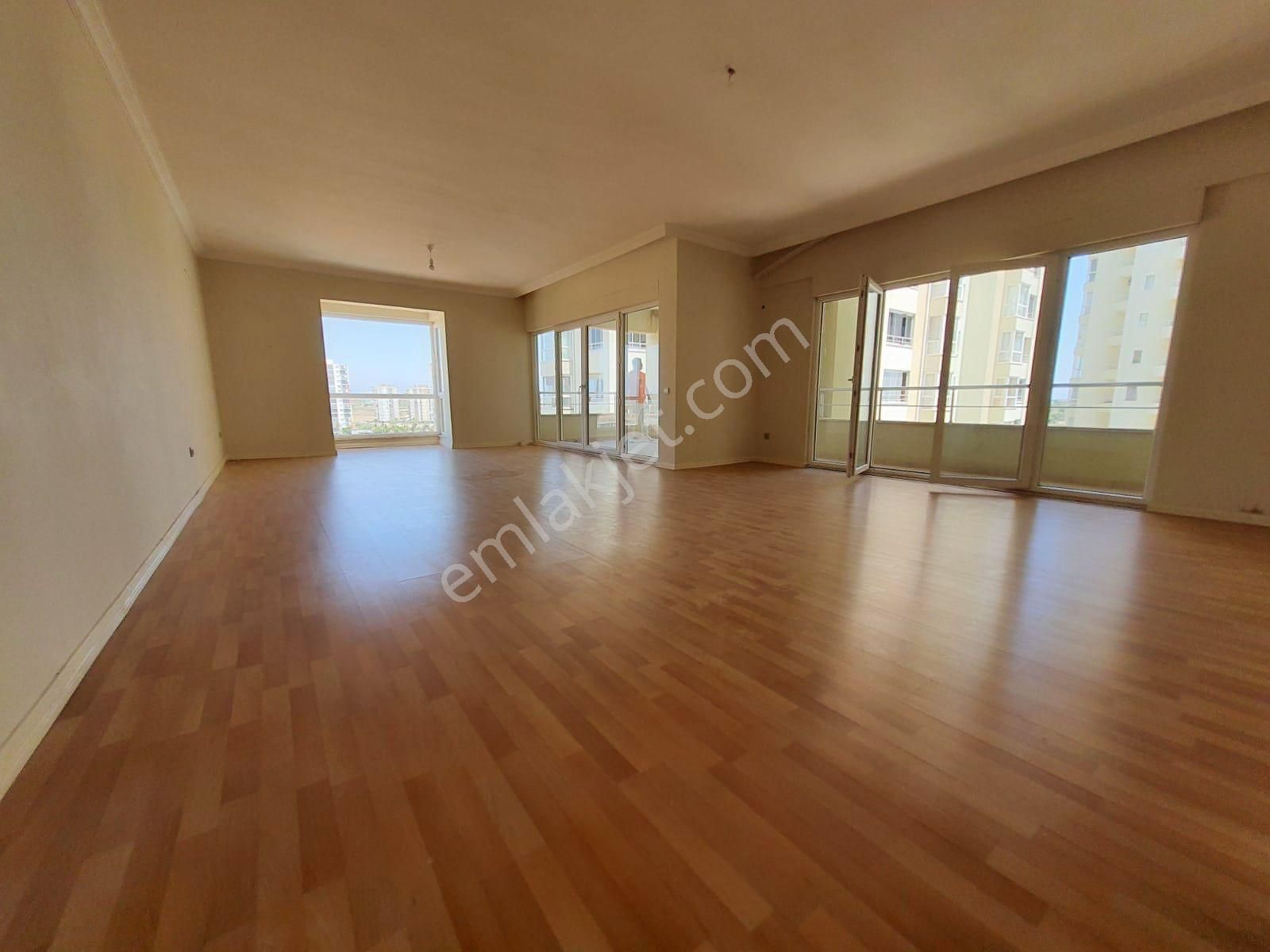 Altıntaş'ta Geniş 4+1 Denize Ve Havalimanına 5 Dakika Mesafede Satılık Daire - Görsel 34