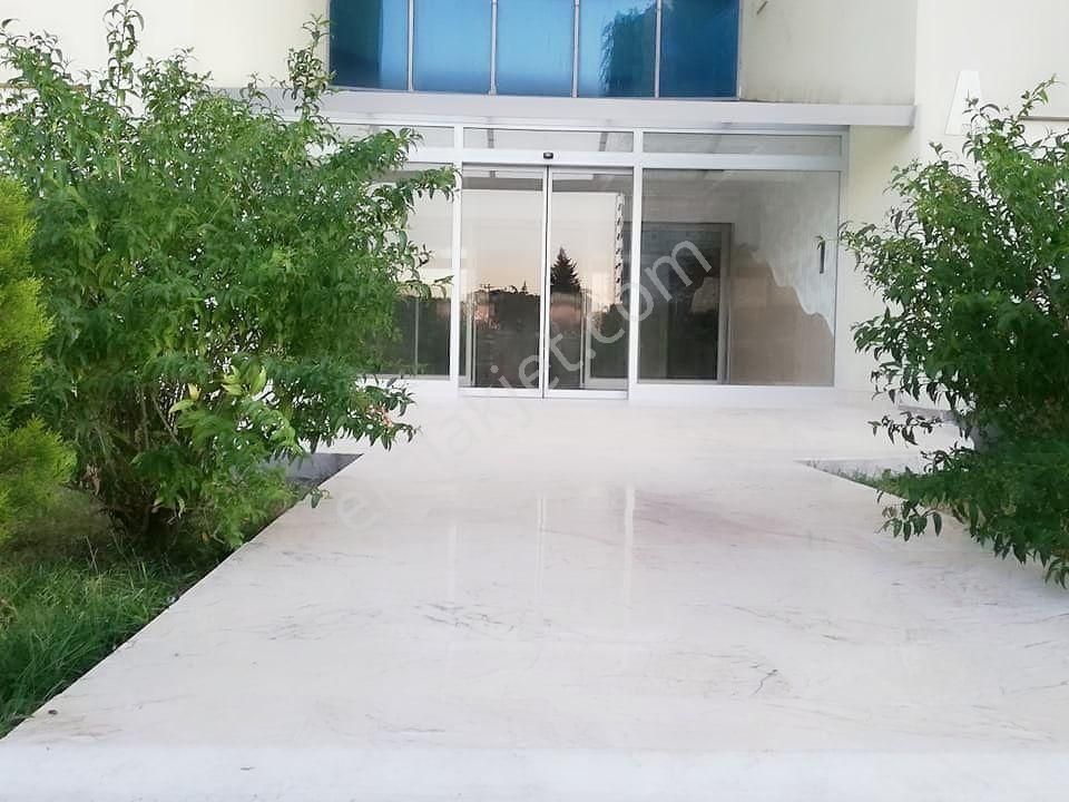 Altıntaş'ta Geniş 4+1 Denize Ve Havalimanına 5 Dakika Mesafede Satılık Daire - Görsel 10