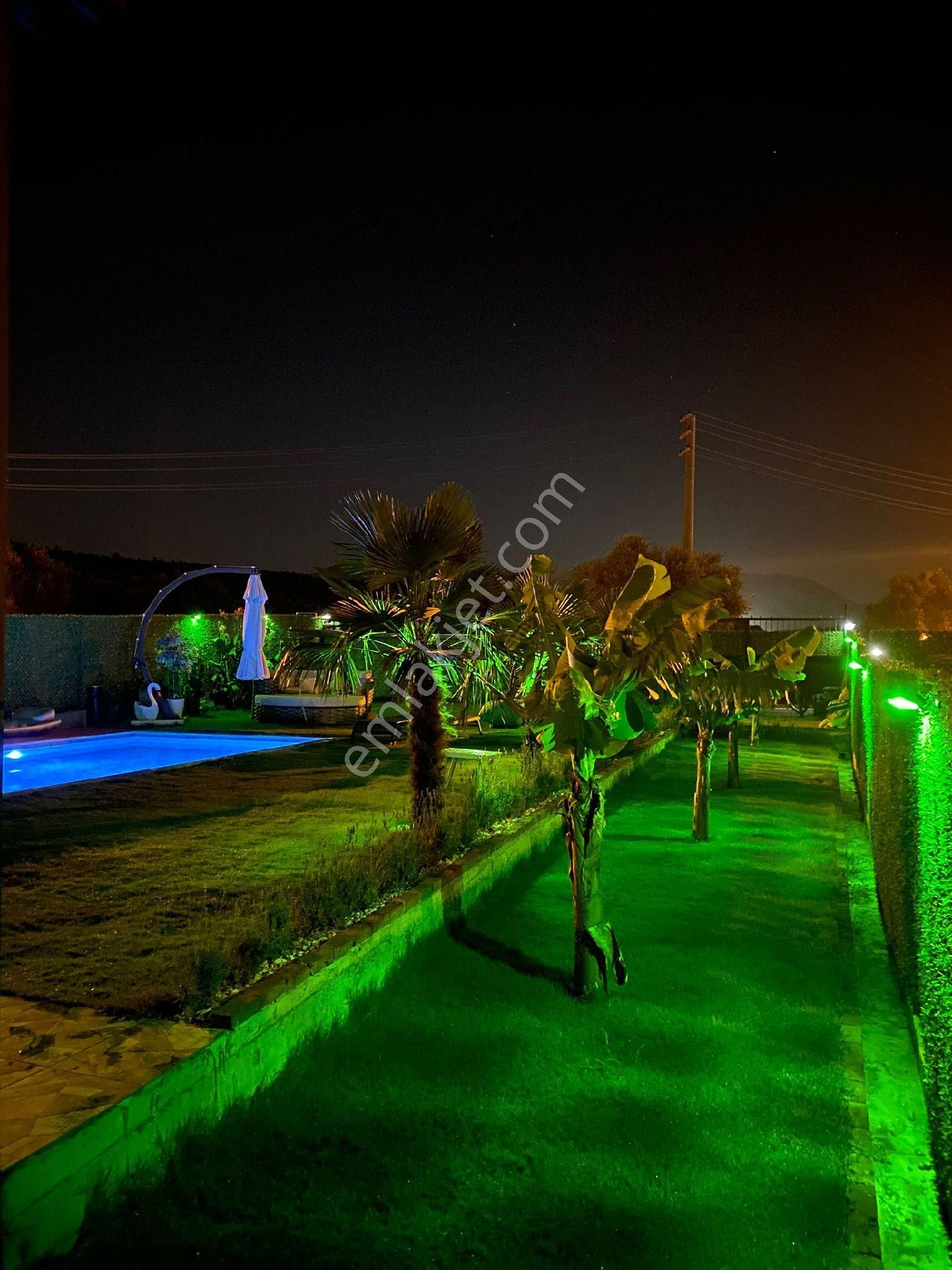 Buca Karacaağaç'ta400m²havuzlu Müstakil Ev Eşyalı Kaçırılmayacak - Görsel 20