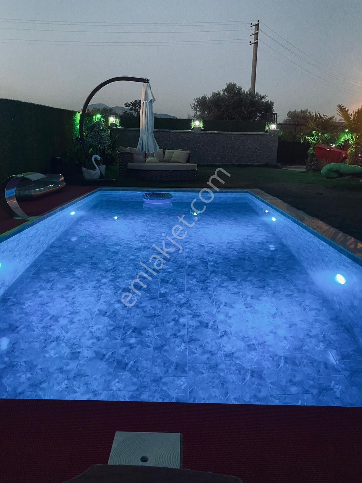 Buca Karacaağaç'ta400m²havuzlu Müstakil Ev Eşyalı Kaçırılmayacak - Görsel 15