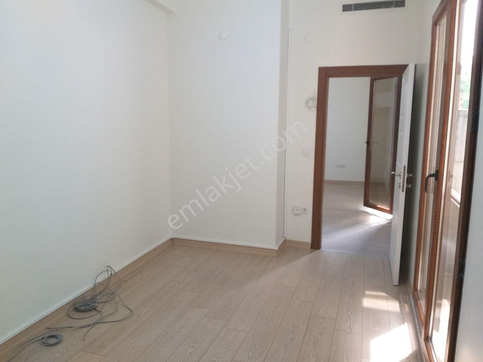 Kağıthane Çağlayan Adliye Metro Yakın Kiralık Ofis 1+1 - Görsel 11