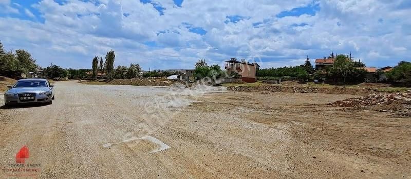 Çayırbağında 1400m2 İmar Planında Satılık Bahçe - Görsel 2