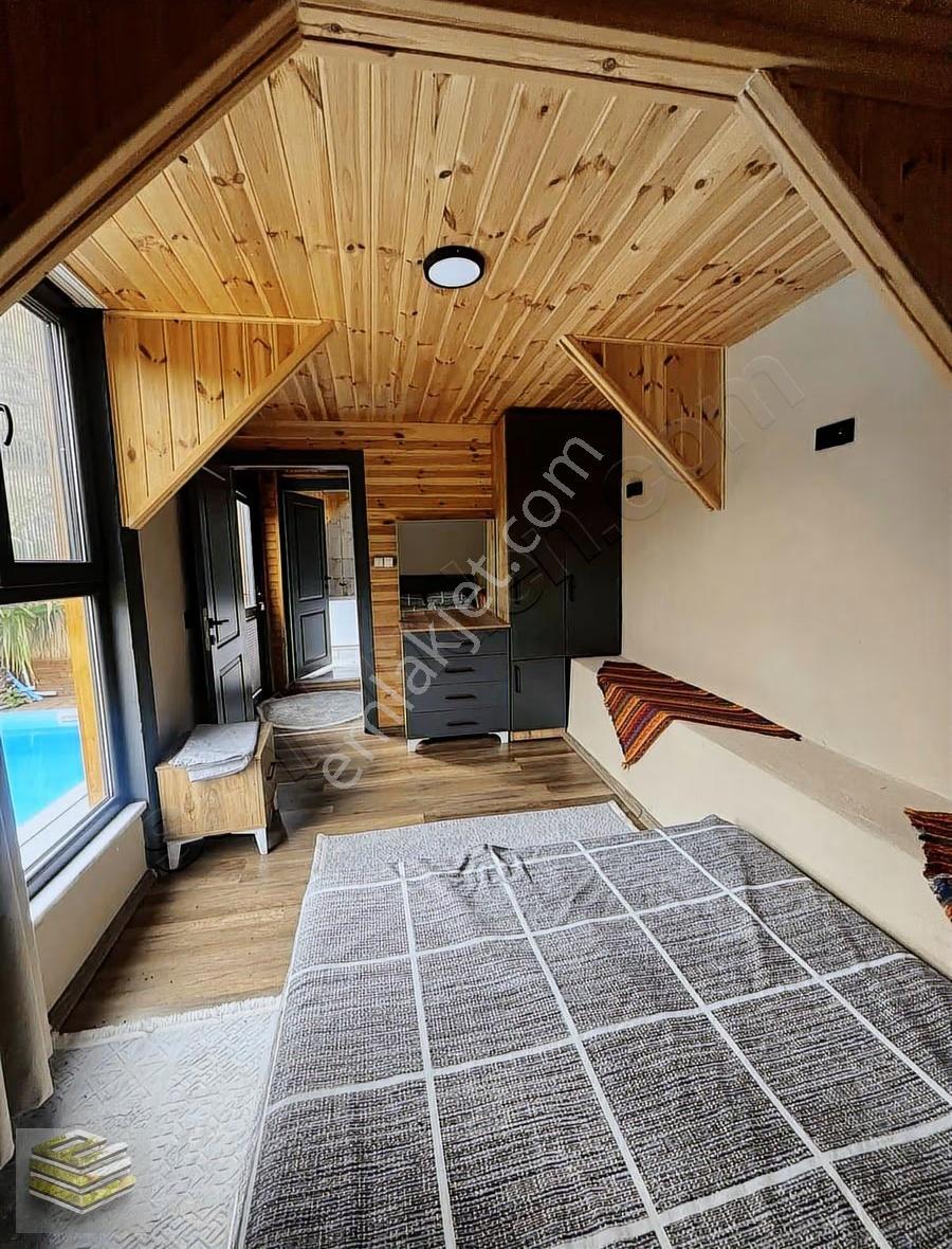 Ekipten Satılık 2+1 Bungalov Ev Havuzlu Takaslı - Görsel 12