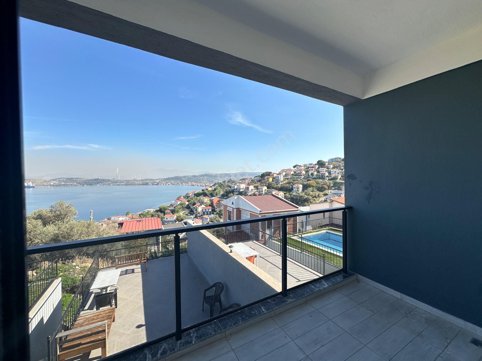 Yenifoçada Denize Yakın 4+2 Kiralık Daire - Görsel 9