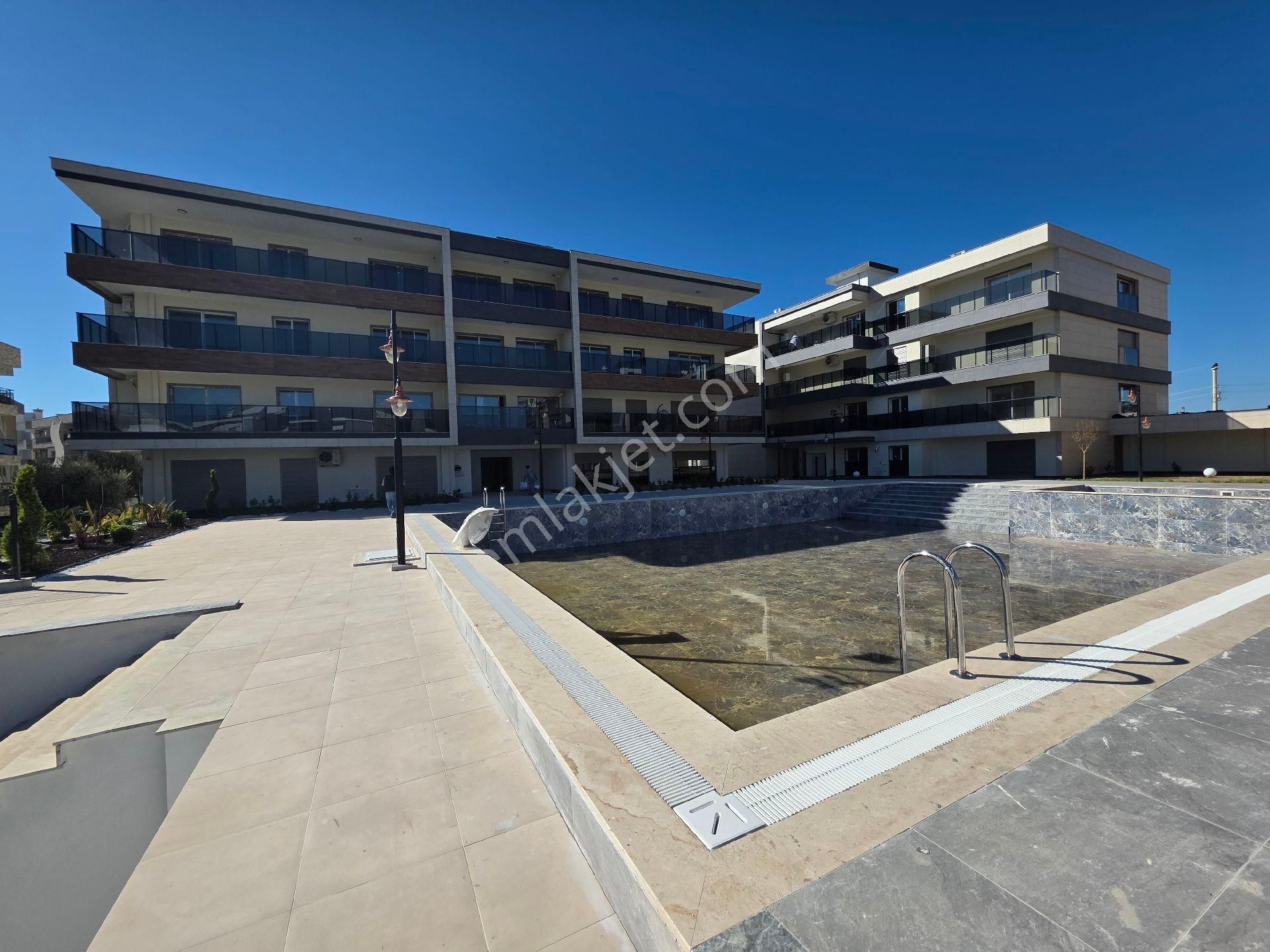 Kuşadası'nda Deniz Manzaralı Lüks 3+1 Daireler - Görsel 28