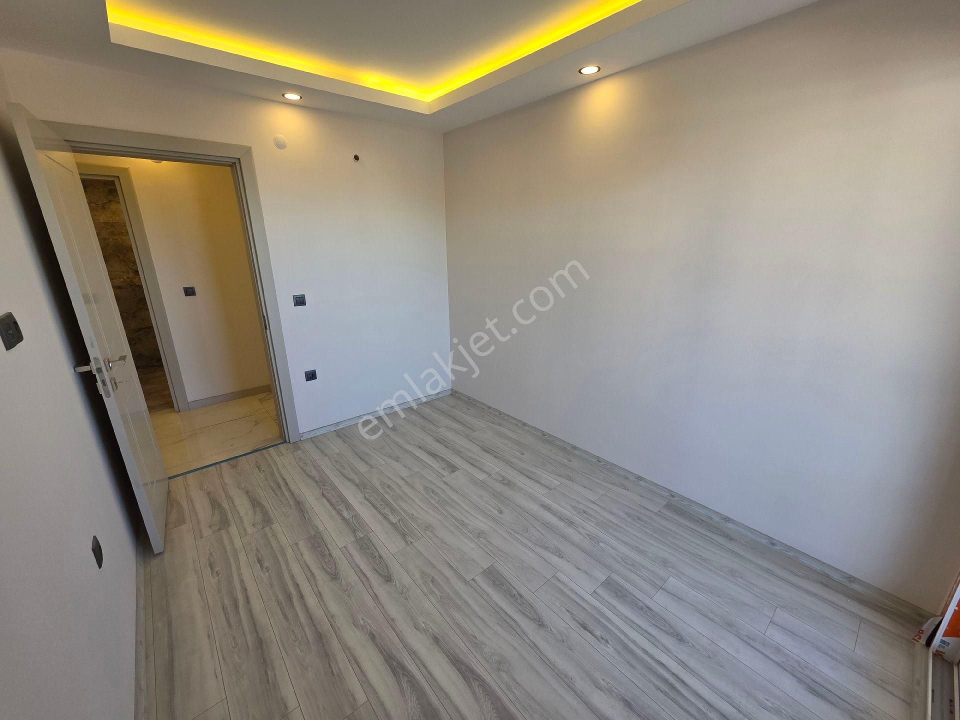 Kuşadası'nda Deniz Manzaralı Lüks 3+1 Daireler - Görsel 15