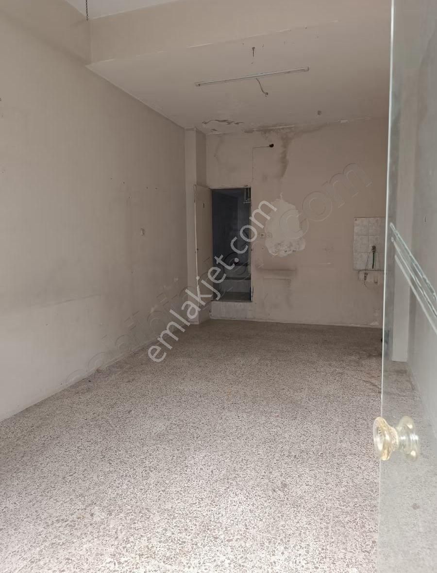 Buca Laleli Mahallesinde 35 M2 Kiralık Dükkan - Görsel 2