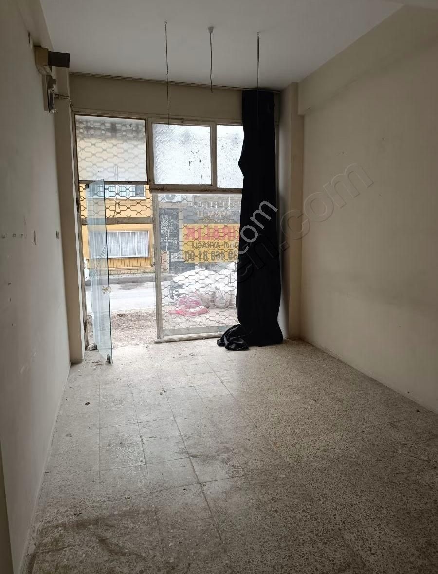 Buca Laleli Mahallesinde 35 M2 Kiralık Dükkan - Görsel 23
