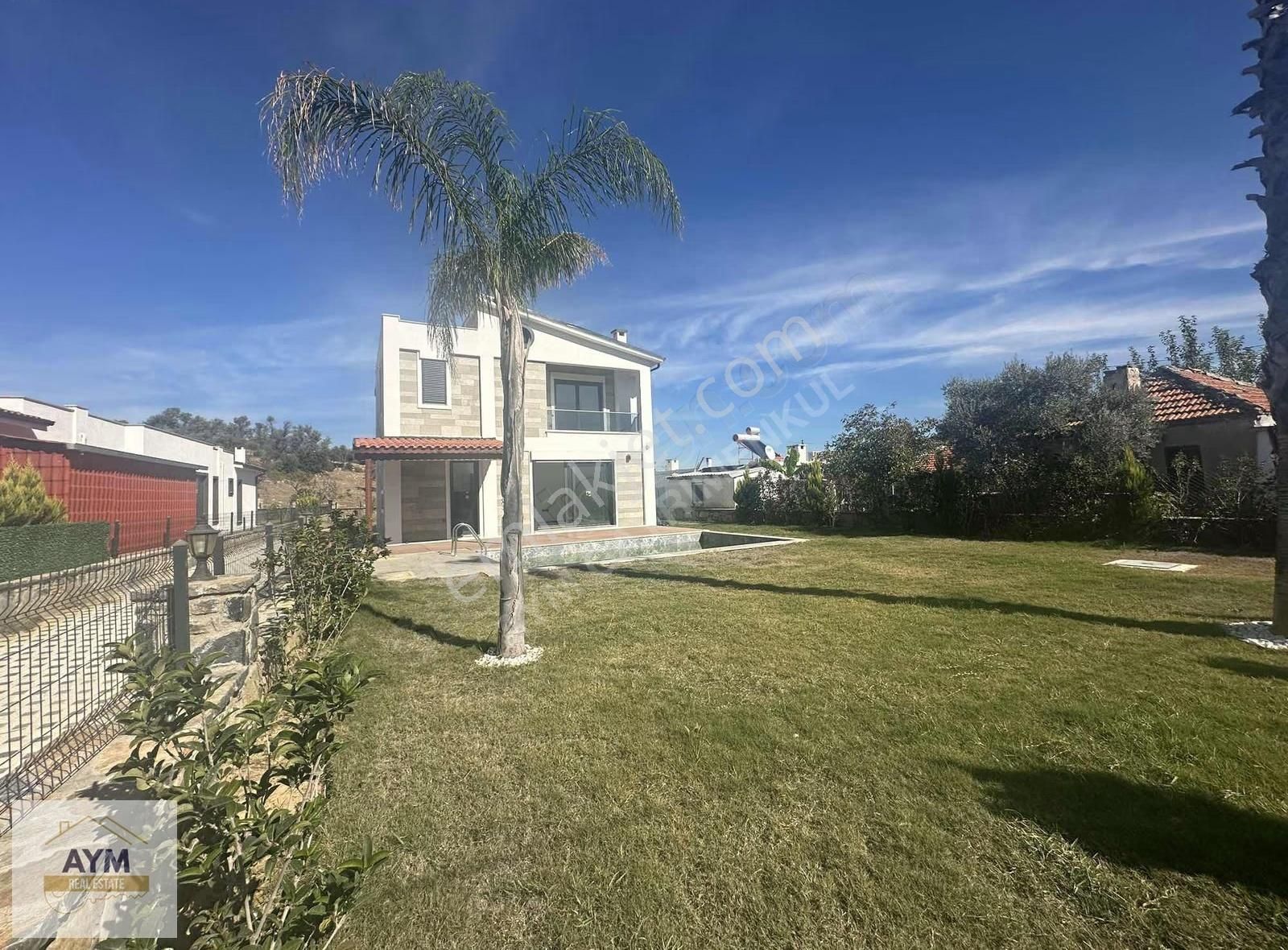 Mumcular Yeniköy Tamamen Müstakil Satılık 4+1 Villa