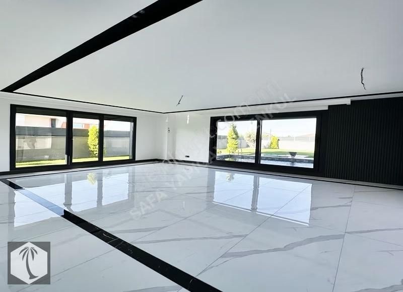 Beylikdüzü Safa Dan Müstakil Havuzlu Saunalı Spor Salonlu Villa - Görsel 11