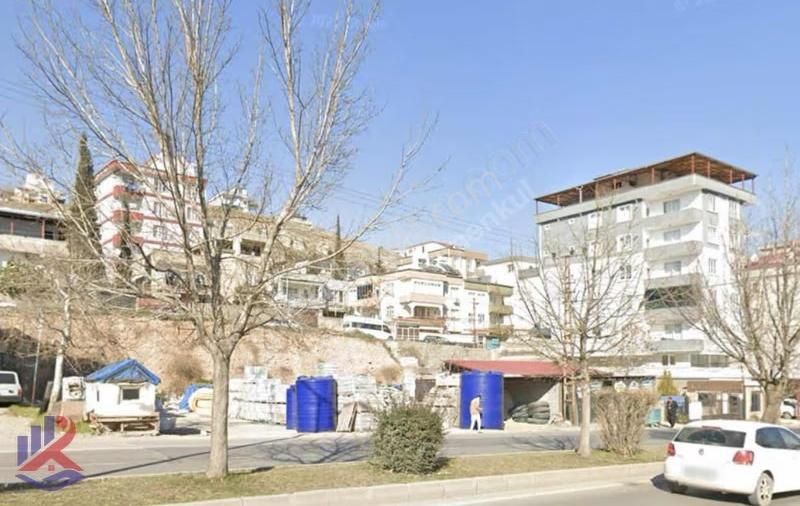 Reos Gayrimenkul'den Cadde Kenarı Satılık İnşaat Arsası - Görsel 2