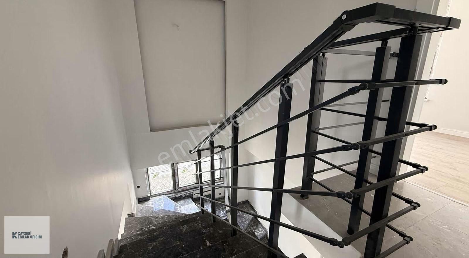 Emlak Ofisimden Hisarcıkta 1508 M2 Üzerinde 2 Adet Satılık Villa - Görsel 33