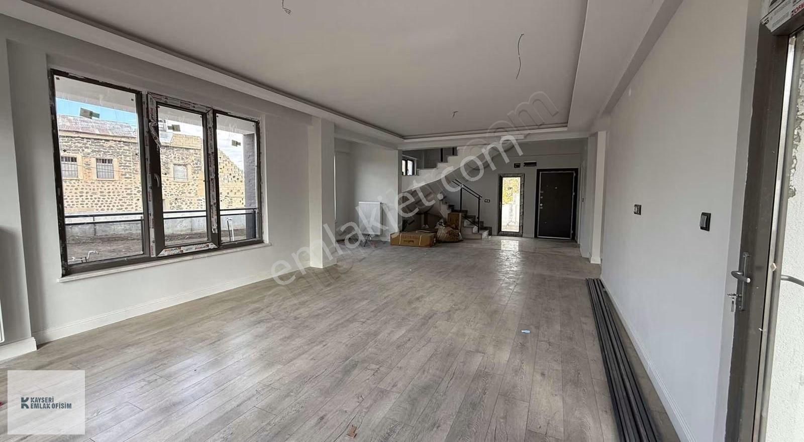 Emlak Ofisimden Hisarcıkta 1508 M2 Üzerinde 2 Adet Satılık Villa - Görsel 31