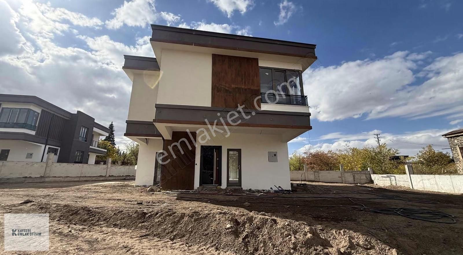 Emlak Ofisimden Hisarcıkta 1508 M2 Üzerinde 2 Adet Satılık Villa - Görsel 22