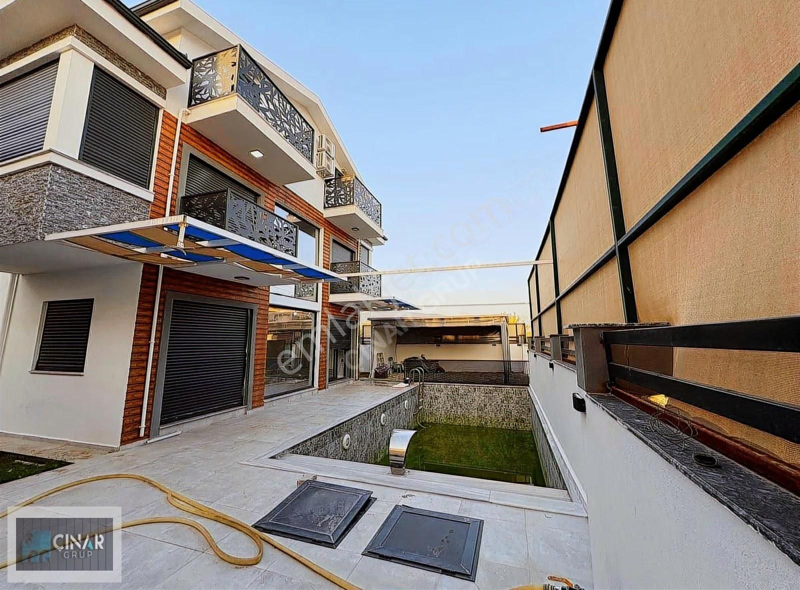 Merkezi Konumda Eşyasız 4+1 Villa - Görsel 11