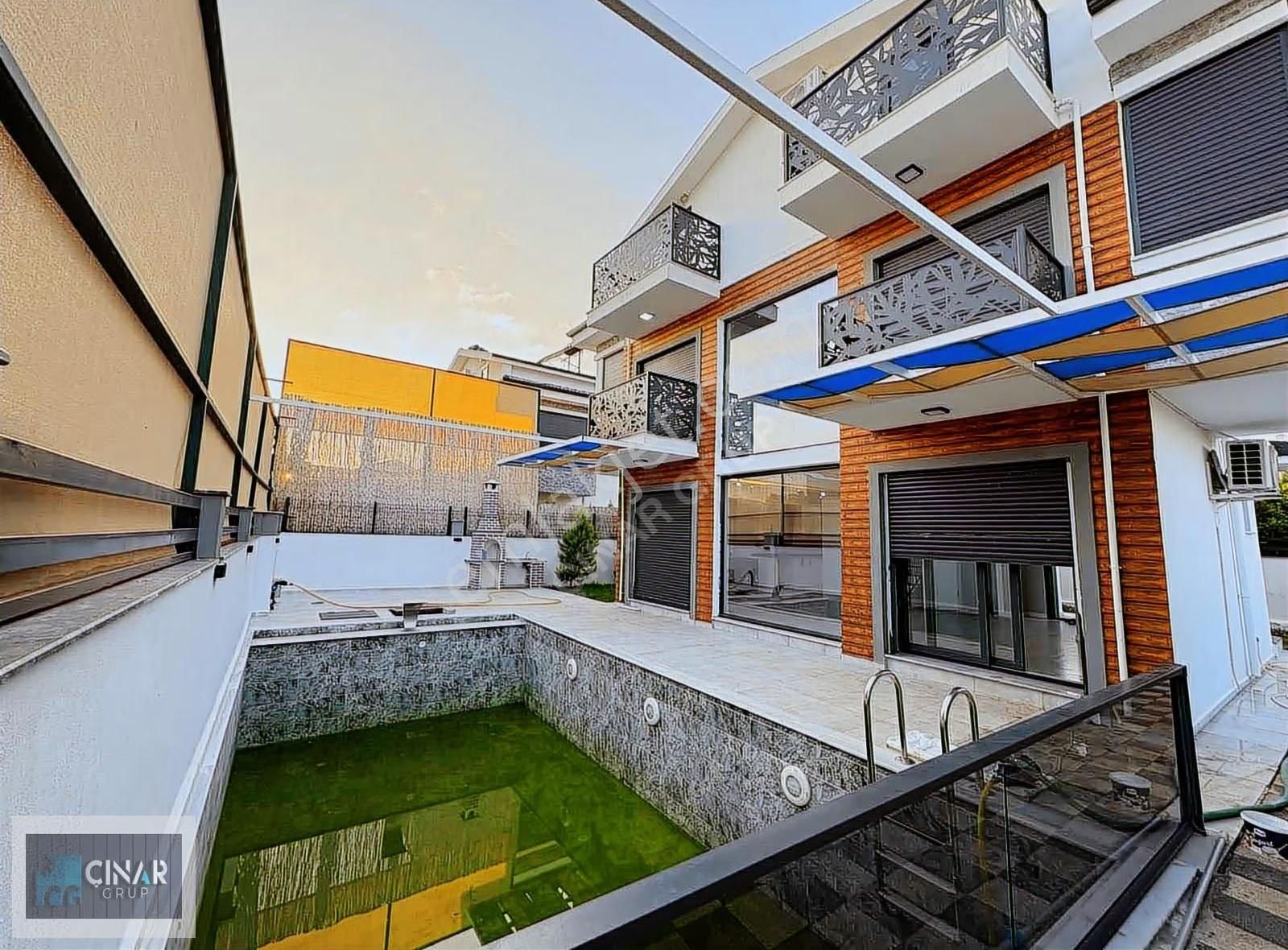 Merkezi Konumda Eşyasız 4+1 Villa - Görsel 18