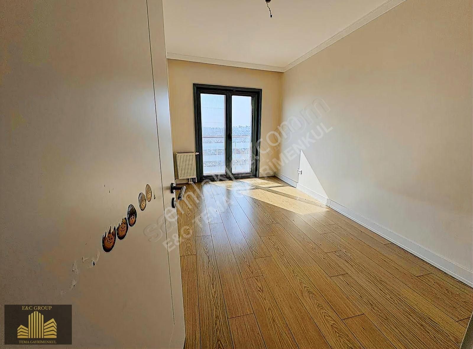 E&c Group Tema 1,de Kiralık 4+1 202 M2 Göl Deniz Manzaralı Daire - Görsel 7