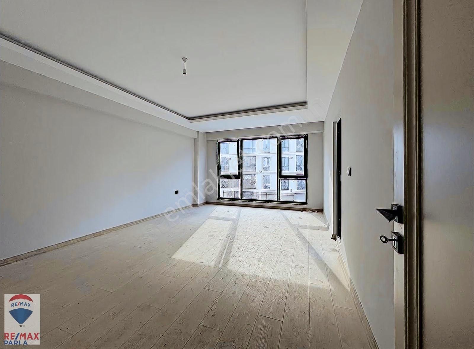 Anayola Cephe Lüks 3+1 Satılık Daire - Görsel 18