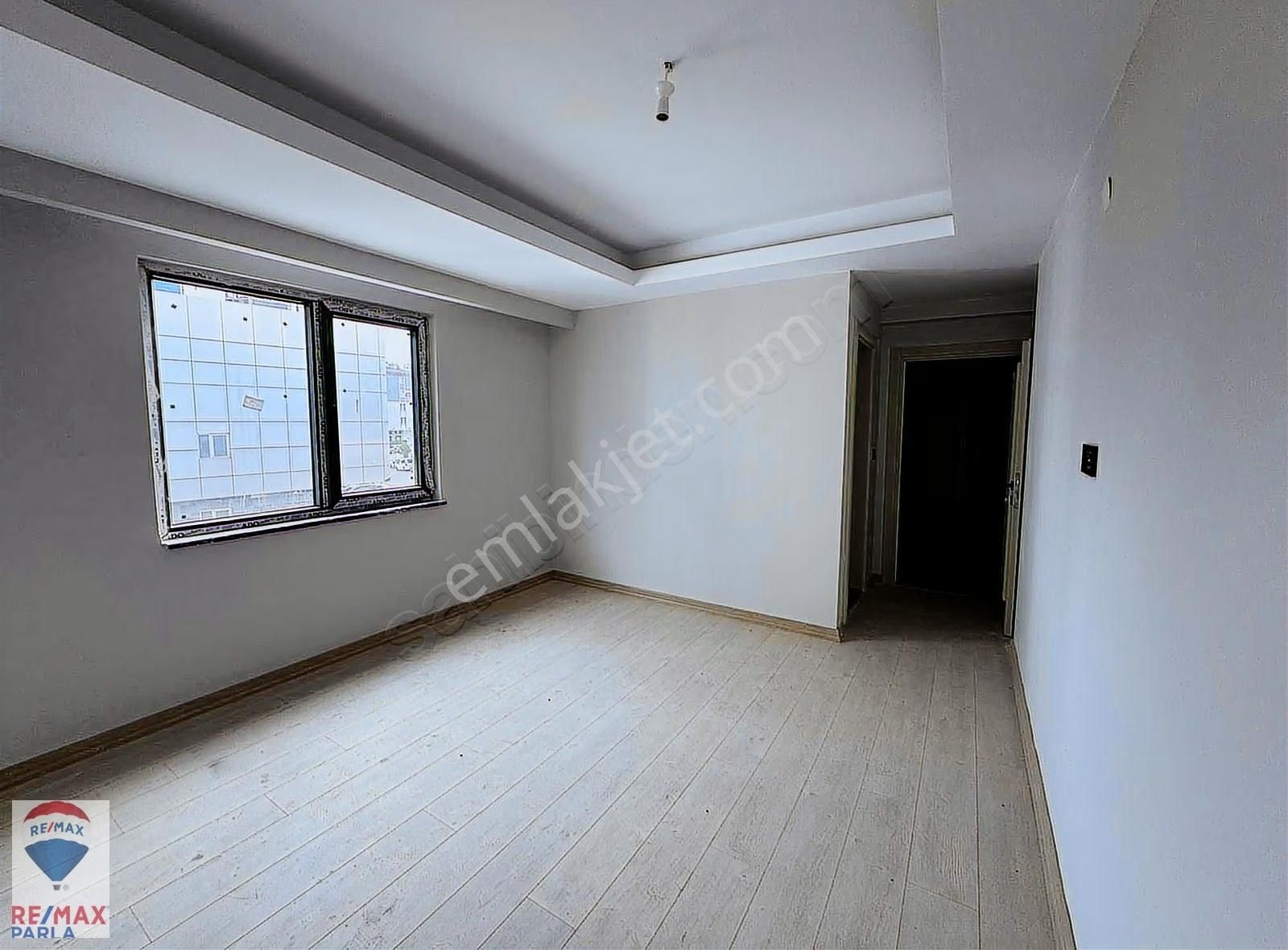 Anayola Cephe Lüks 3+1 Satılık Daire - Görsel 15