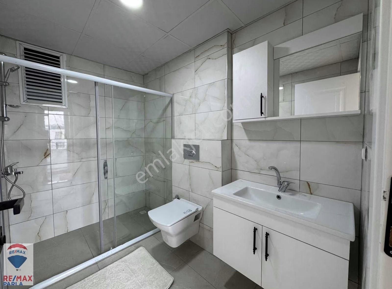 Lüks Tasarım Kaliteli Yaşam Eşyalı Satılık 1+1 - Görsel 14