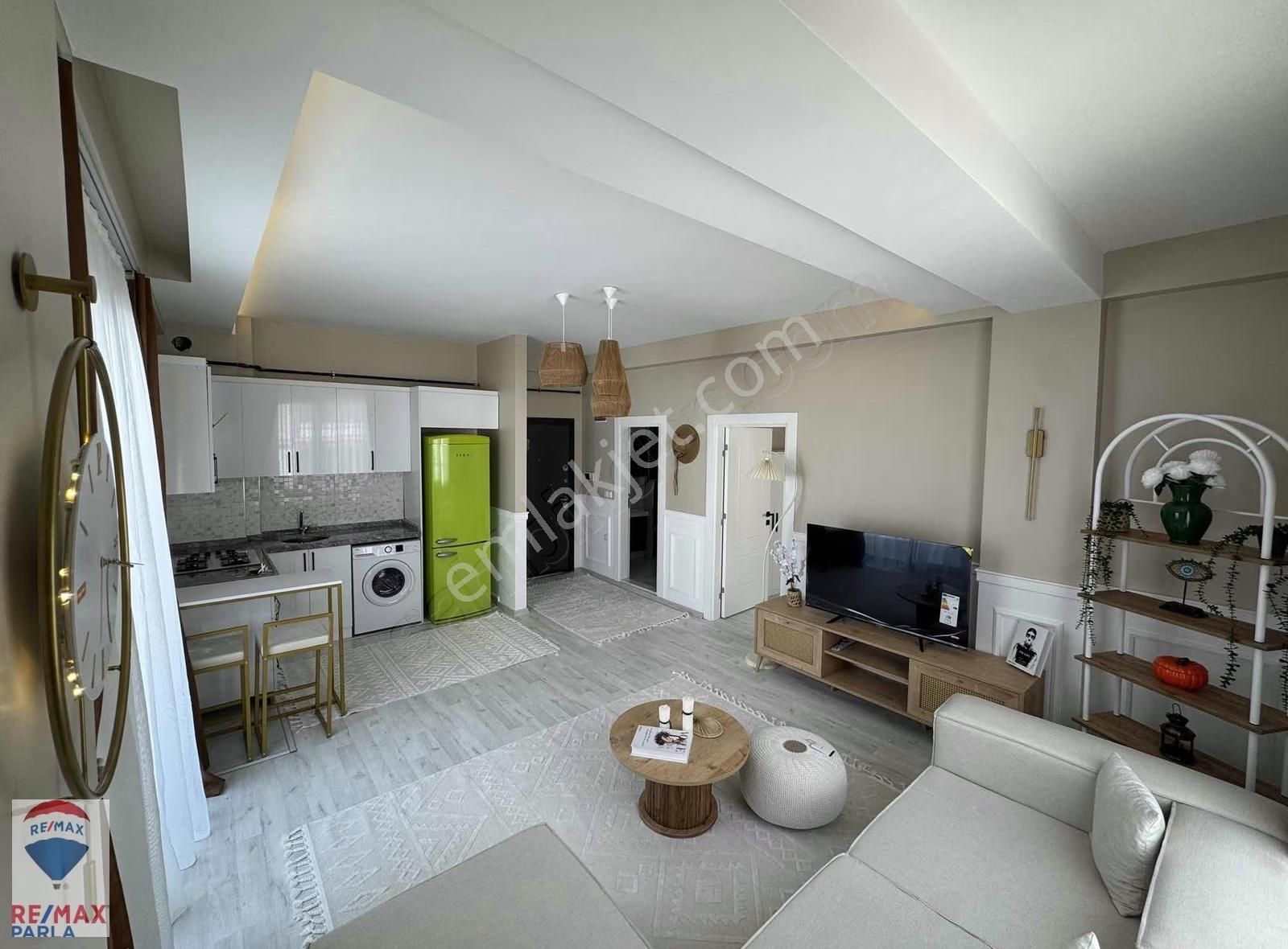 Deniz Manzaralı Özel Konsept 1+1 Satılık - Görsel 3