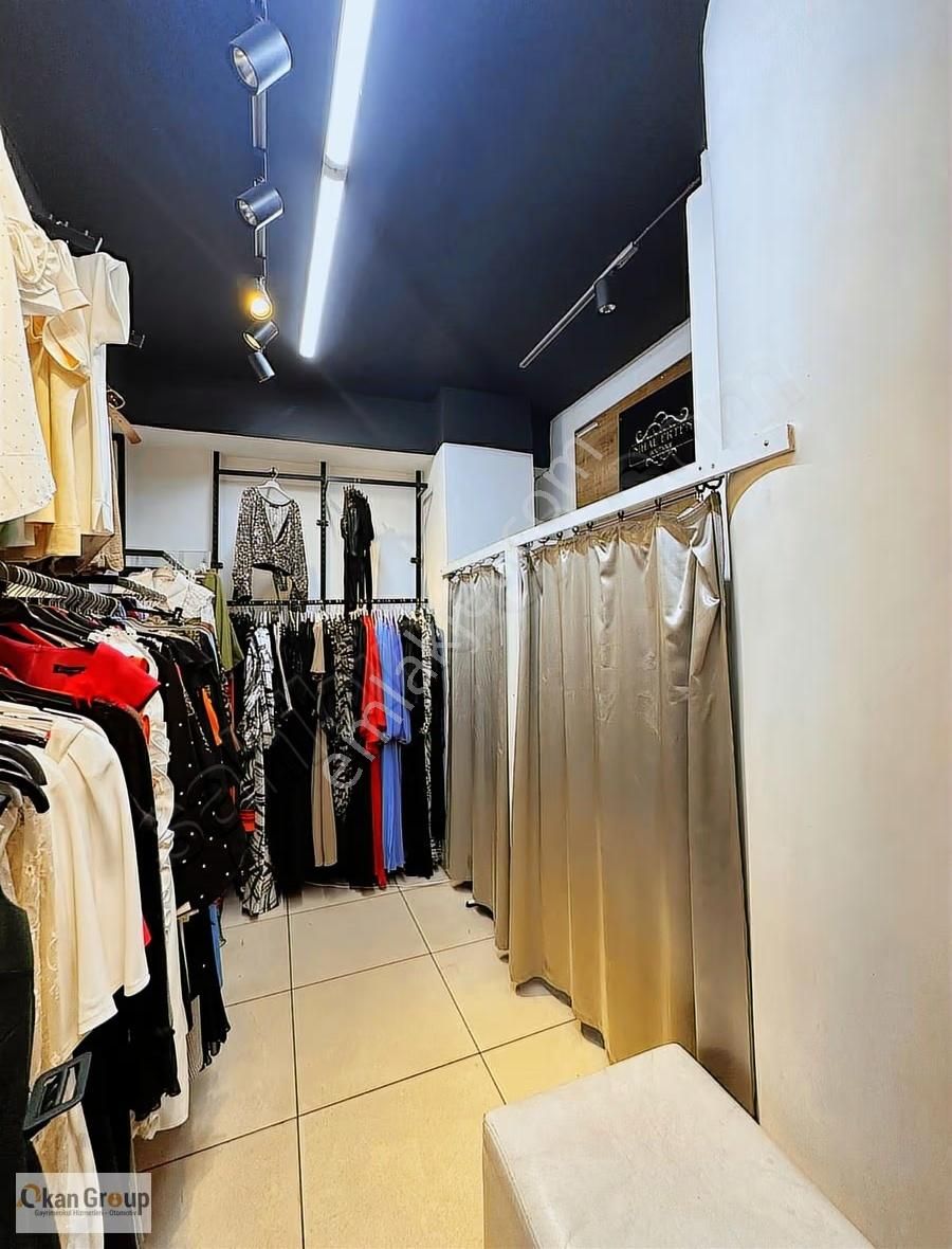 Okan Group'tan Fırsat Ulu Cami Önü Devren Butik Giyim Mağazası - Görsel 2
