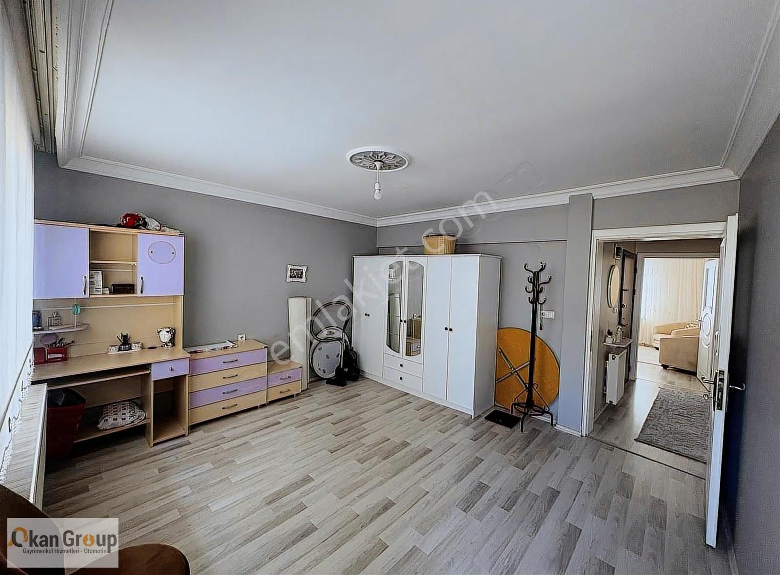 Bağlarbaşı'nın Merkezinde, 3.5 Kat Tam Yenilenmiş Fırsat Bina! - Görsel 9