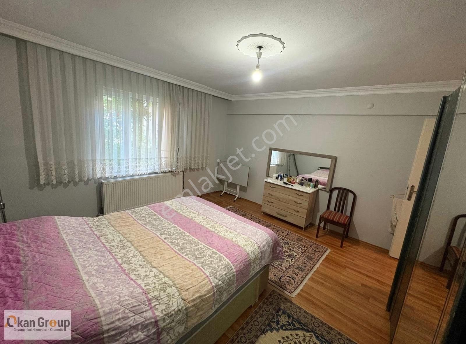 Bağlarbaşı'nın Merkezinde, 3.5 Kat Tam Yenilenmiş Fırsat Bina! - Görsel 16