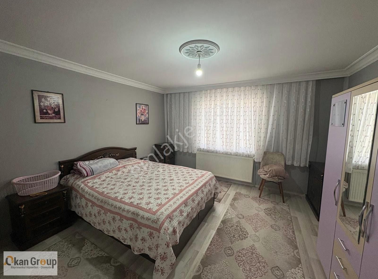 Bağlarbaşı'nın Merkezinde, 3.5 Kat Tam Yenilenmiş Fırsat Bina! - Görsel 15